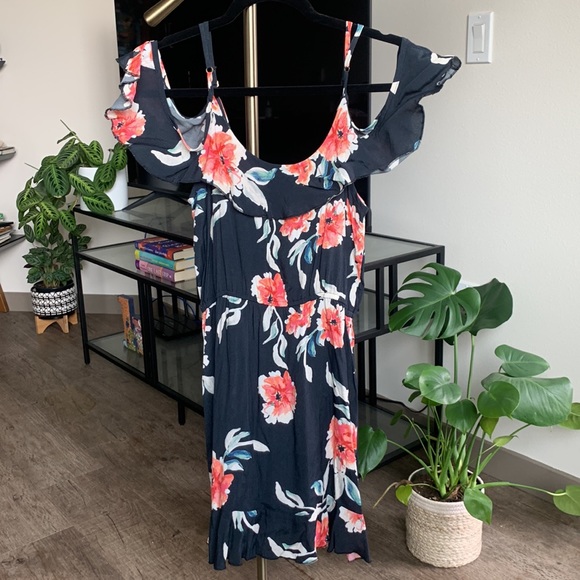 Roe + May Floral Open Shoulder Mini Dress - Picture 4 of 5